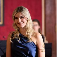 Photo 6: Miriam Kutrowatz